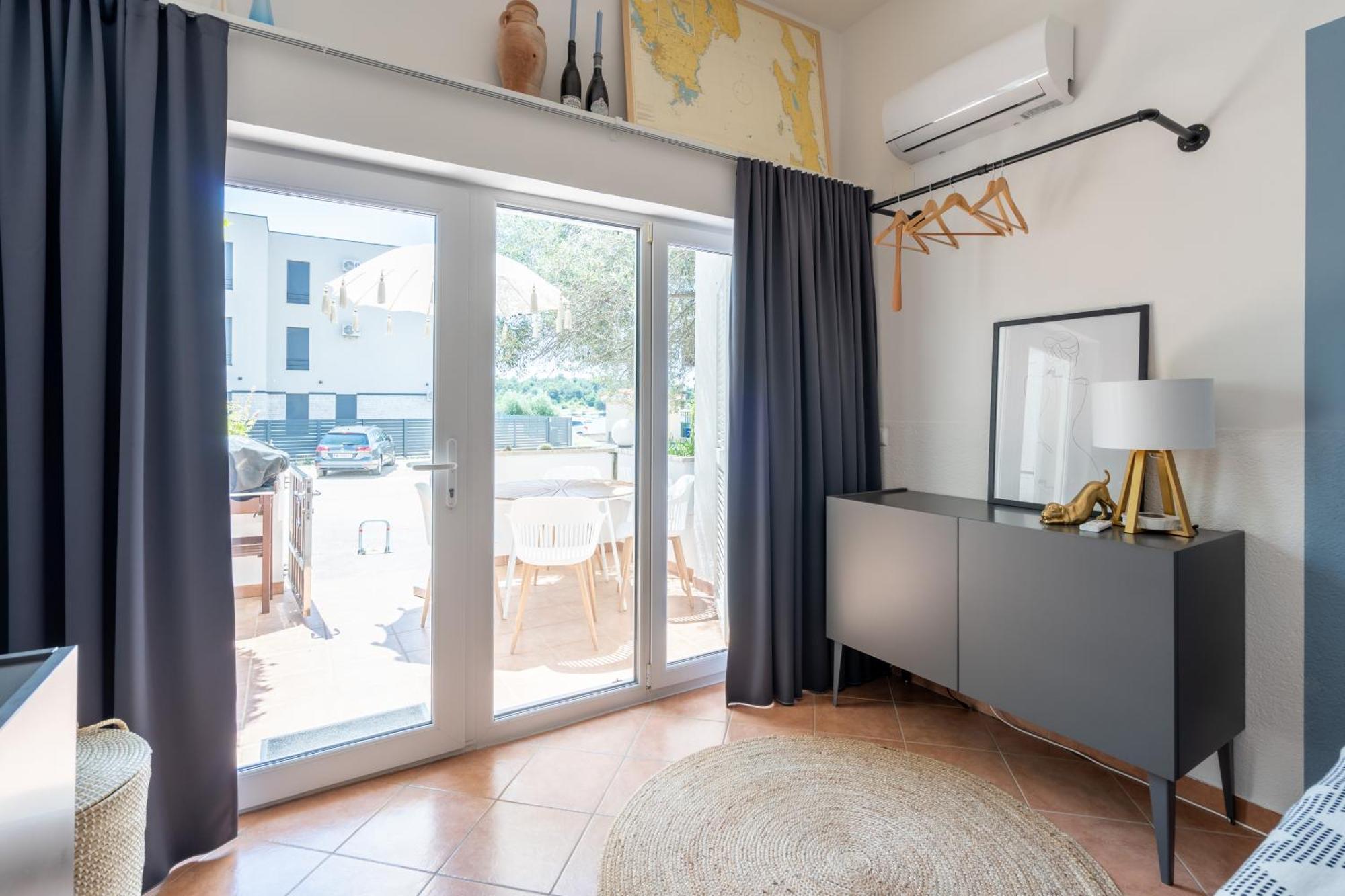 App Akumal-25M Zum Meer, Privatparkplatz, 50 Zoll Smart Tv, Sat Medulin Exteriör bild