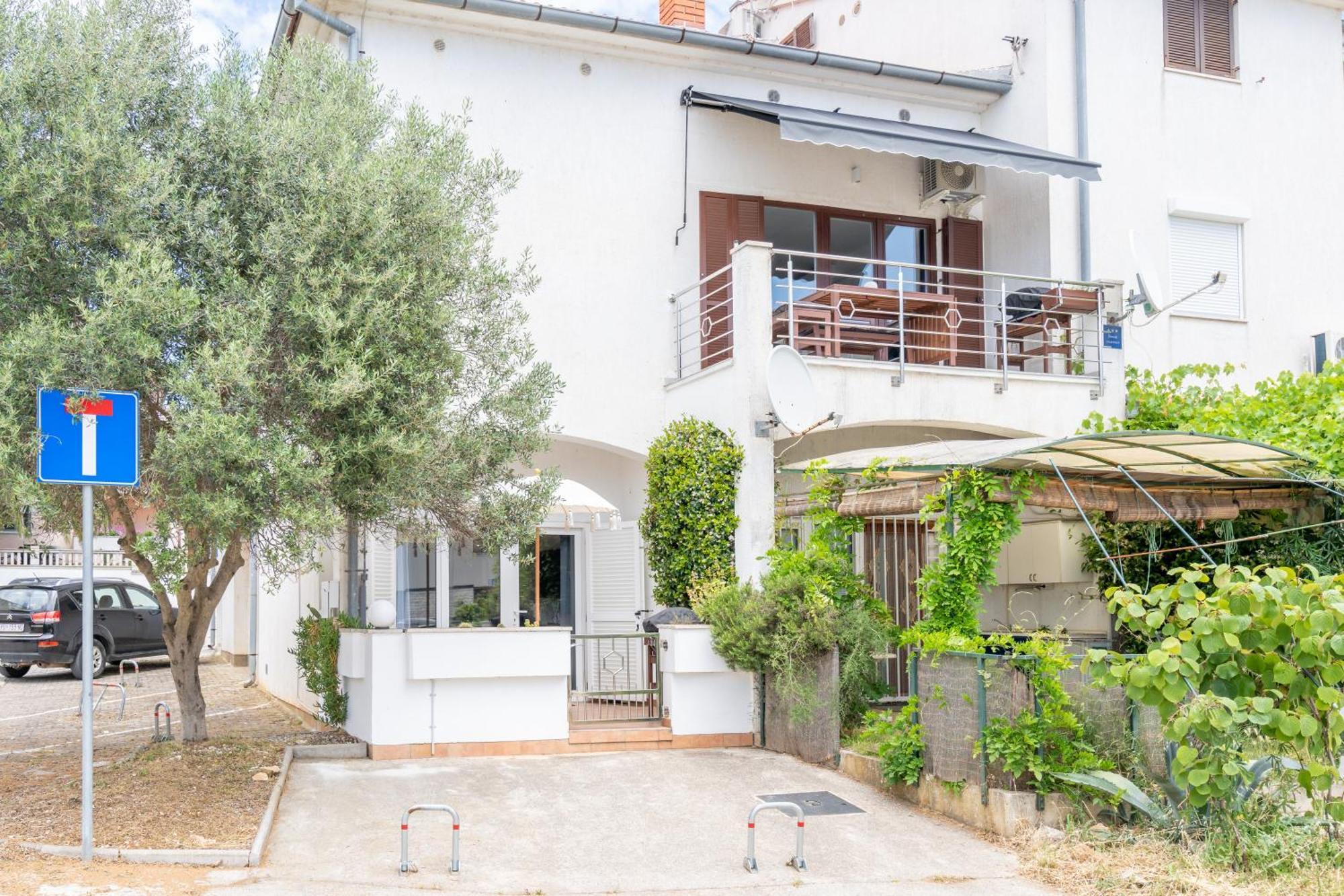 App Akumal-25M Zum Meer, Privatparkplatz, 50 Zoll Smart Tv, Sat Medulin Exteriör bild